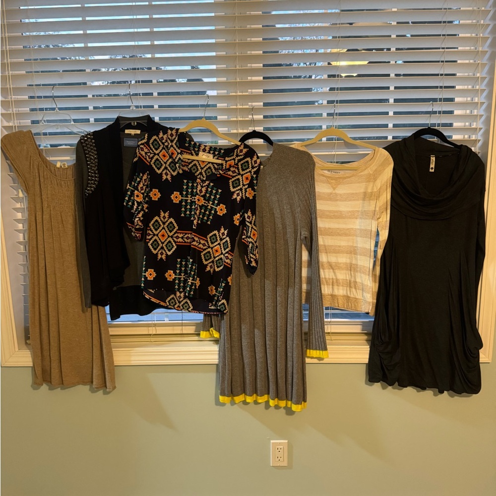 Women’s Small Clothing Bundle